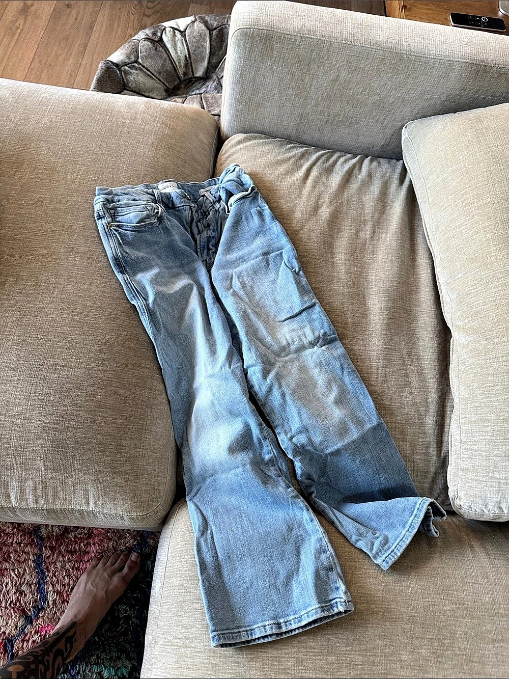 FRAME Le Crop Mini Boot Jeans in Blue Waist 30